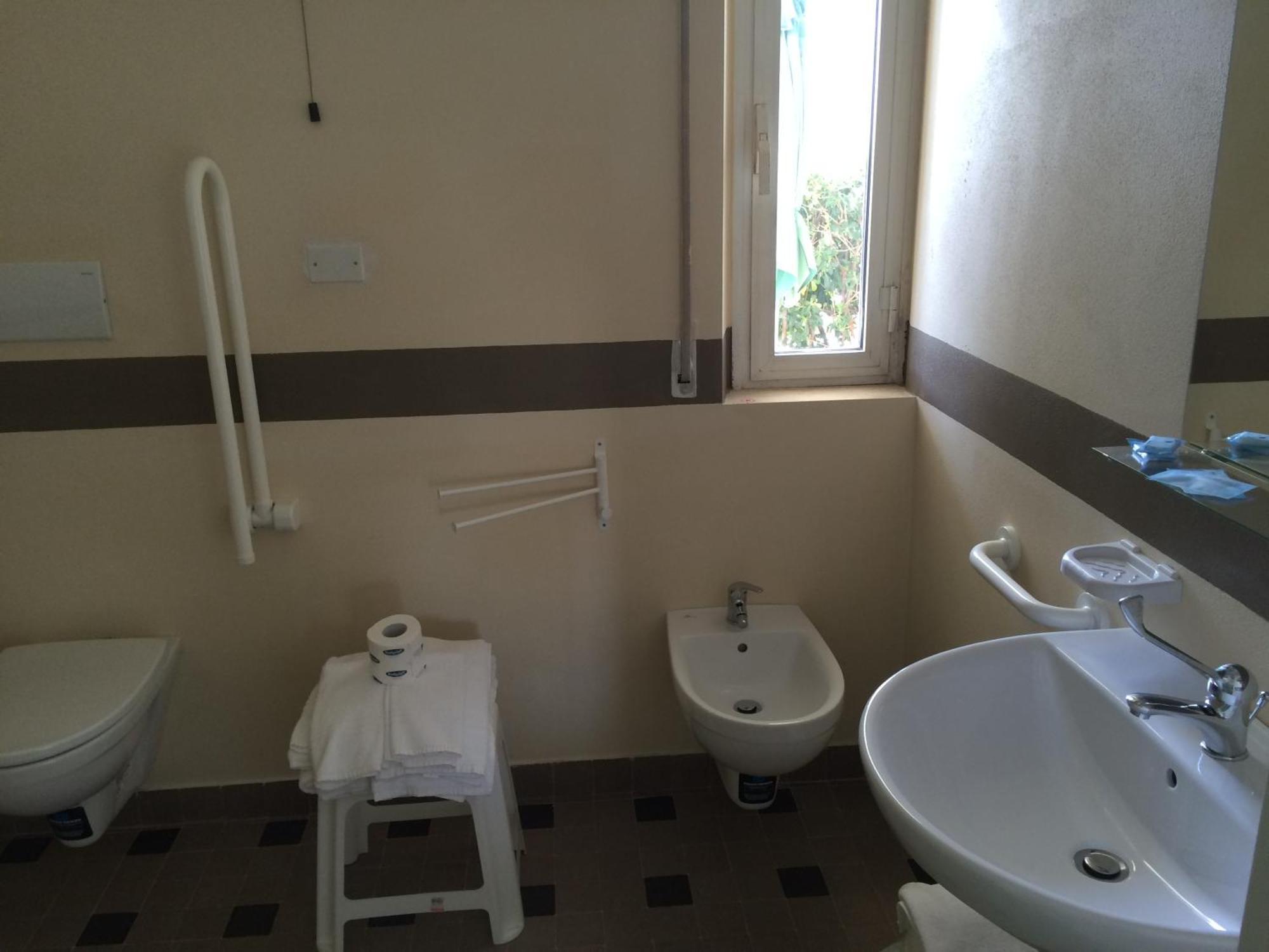 Lungomare Hotel Марина-ди-Чечина Номер фото