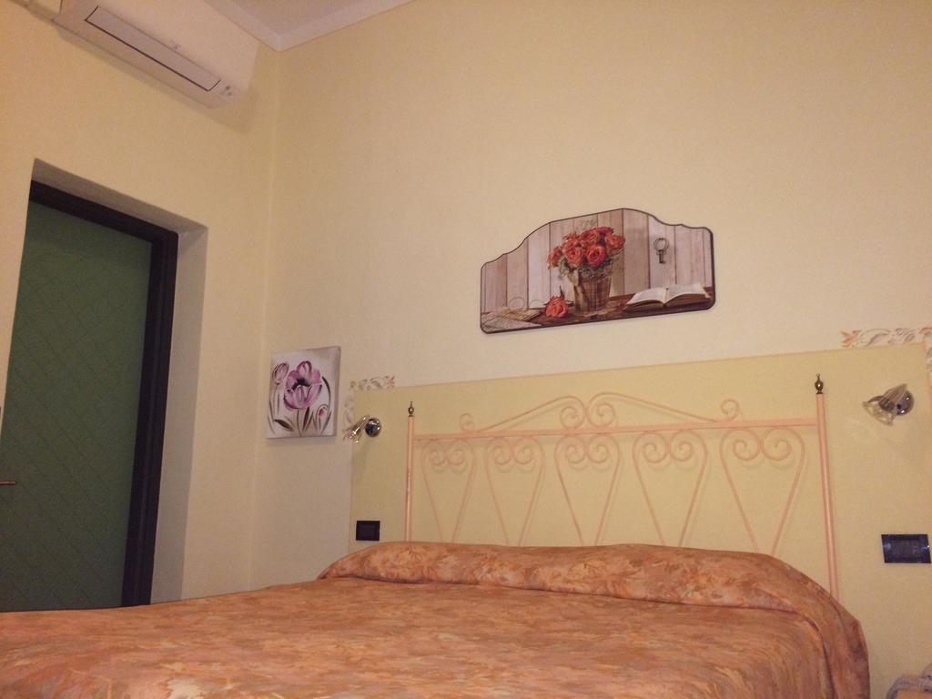 Lungomare Hotel Марина-ди-Чечина Экстерьер фото